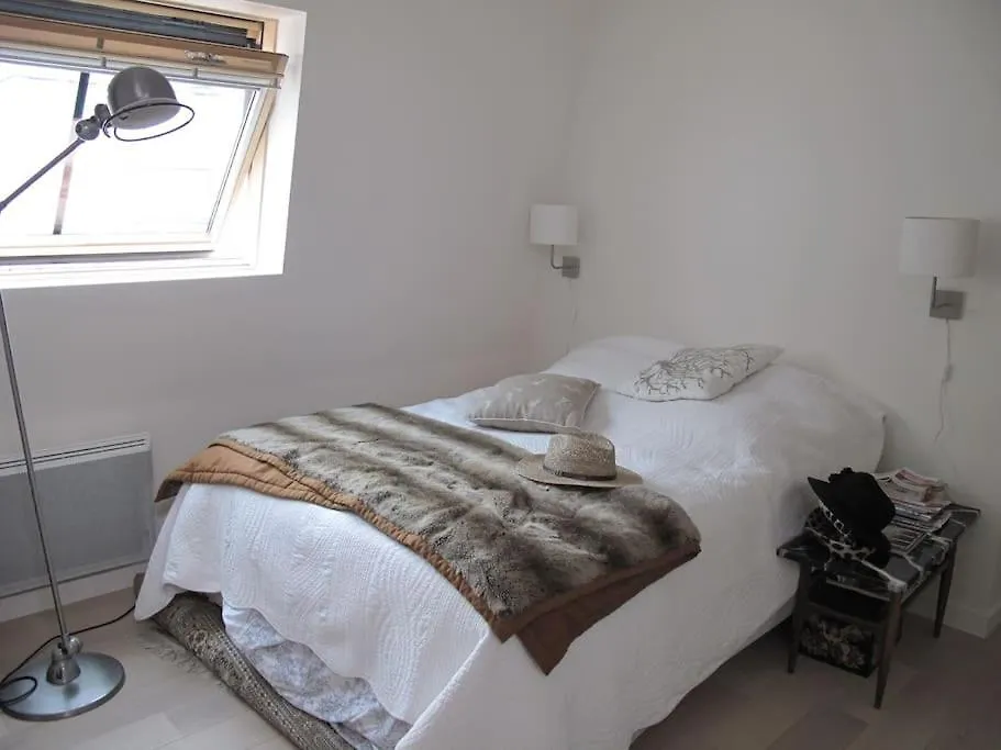 Paris Sous Les Toits Apartman