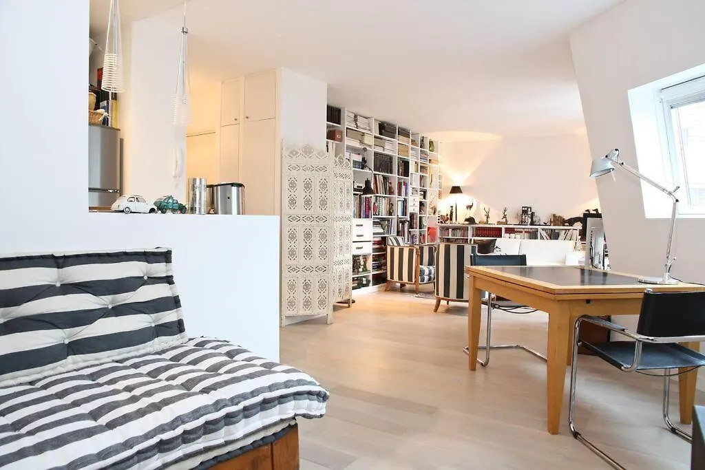 Paris Sous Les Toits Apartman