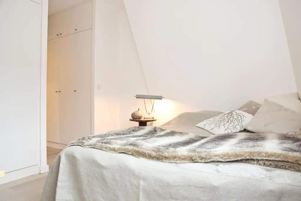 Paris Sous Les Toits Apartman Franciaország