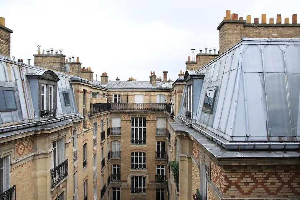Paris Sous Les Toits Apartman